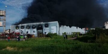Incendio en Ferretería Industrial