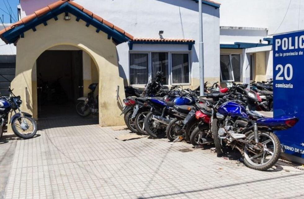 Lo conoció por Facebook, lo invitó a su casa y le robó hasta la planchita de pelo