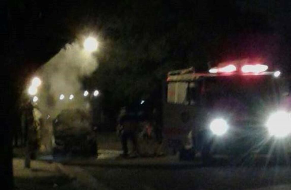 Agredieron a bomberos en zona sur y les impidieron el paso con fierros en mano