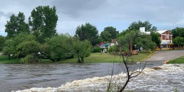 Creciente en el río San Antonio de Arredondo\u002E