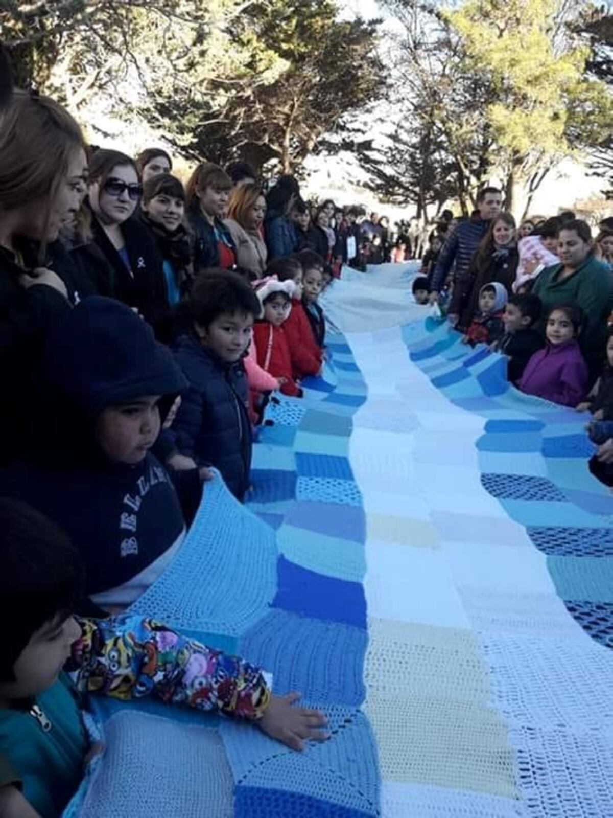 ¡Es la bandera de la Patria Mia!