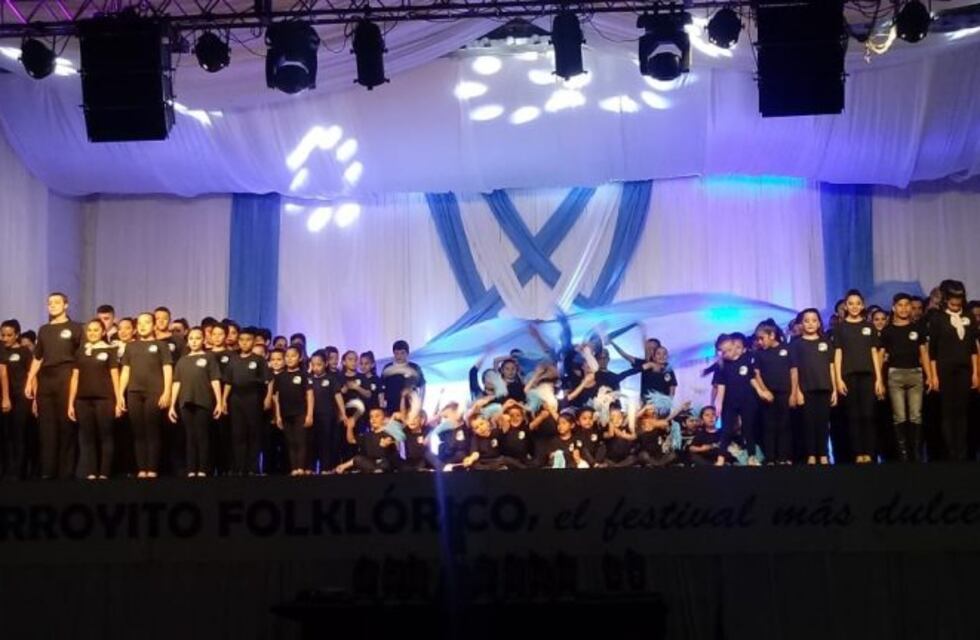 Se realizó el Encuentro Nacional Arroyito Folklórico