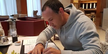 Mauro Matos firmó el vínculo que lo une a Atlético por un año\u002E