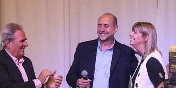 El senador nacional tendrá a la exjueza Alejandra Rodenas como vicegobernadora\u002E (@omarperotti)