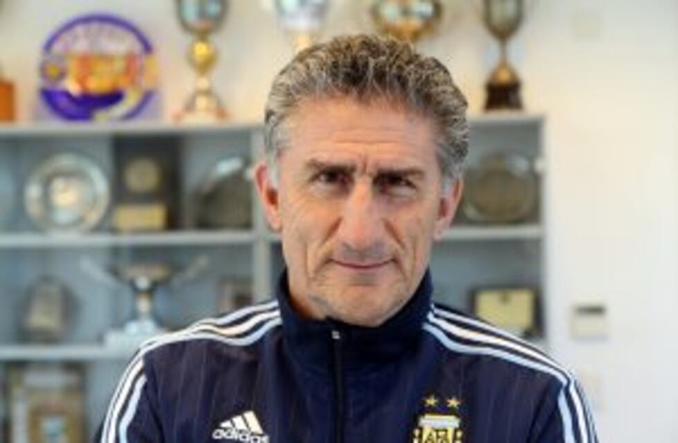 Bauza confirmó que "entre Caruzzo y Maidana" saldrá el reemplazo de Funes Mori ante Chile
