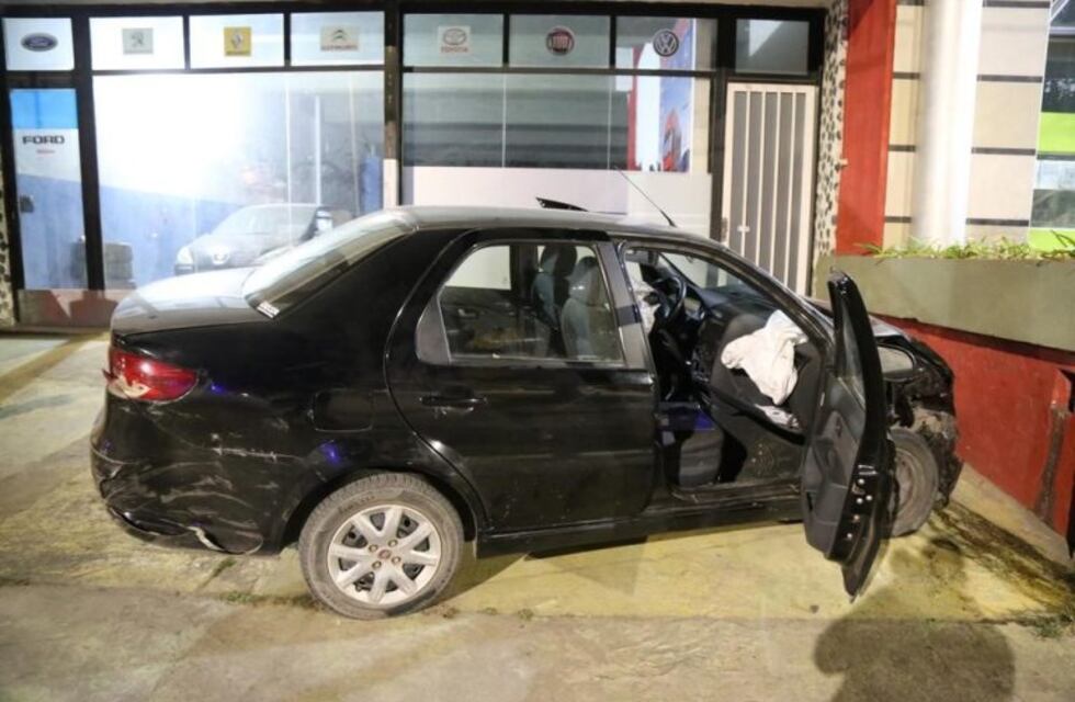 Fuerte choque en la Av. Rosario de Santa Fe dejó heridos a un niño y una mujer