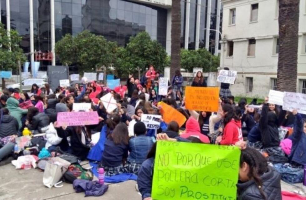 "Nosotros queremos que la saquen a esta directora, manifestó Verónica Alvarado