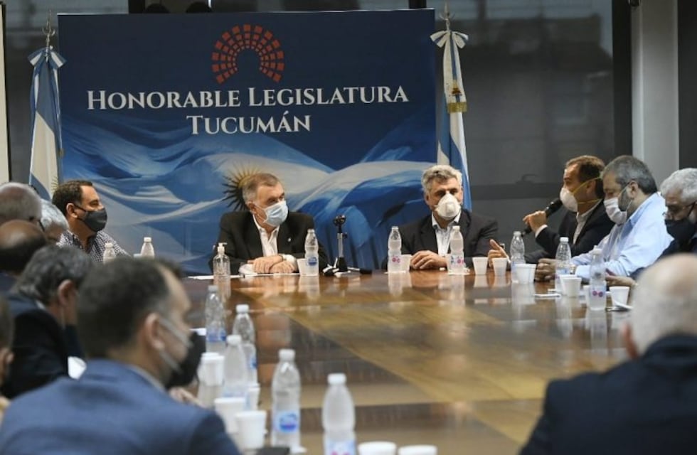 Legislatura: Jaldo recibió a representantes de la construcción