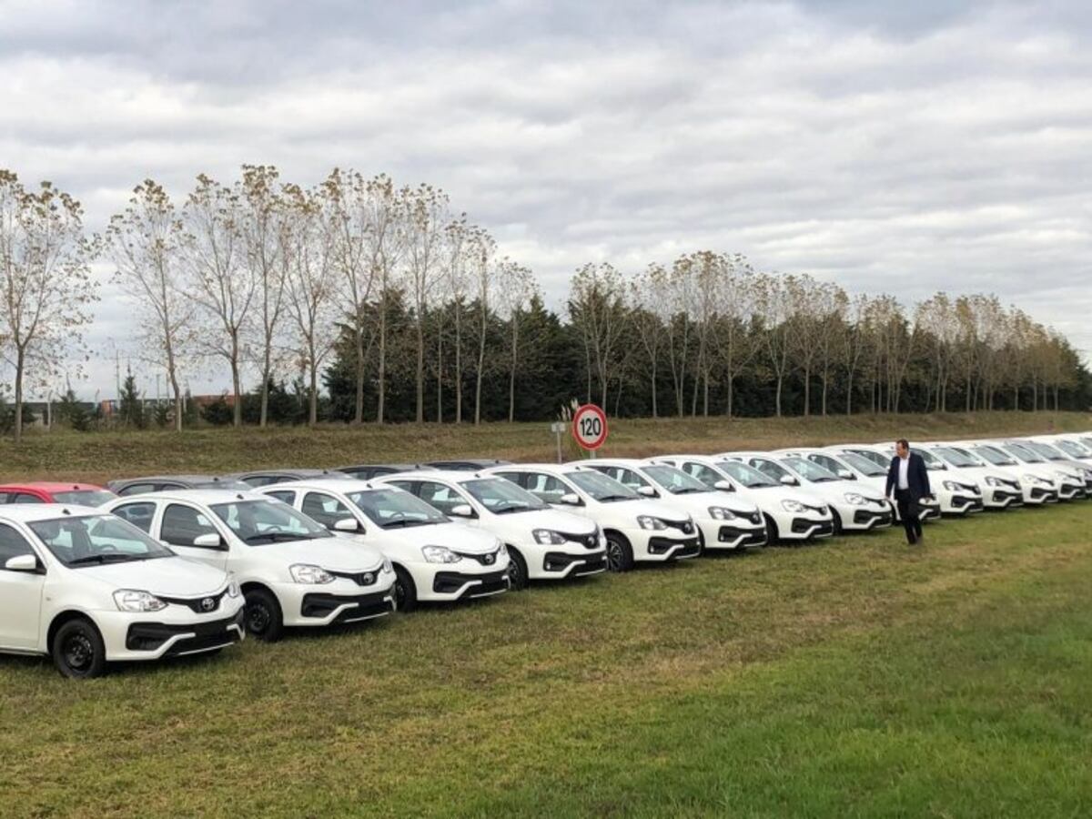 80 vehículos para la Policía provincial