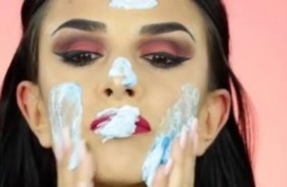 El insólito truco de belleza que causó rechazo en Instagram