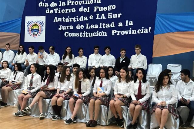 Escuela Trejo Noel, 6 to año