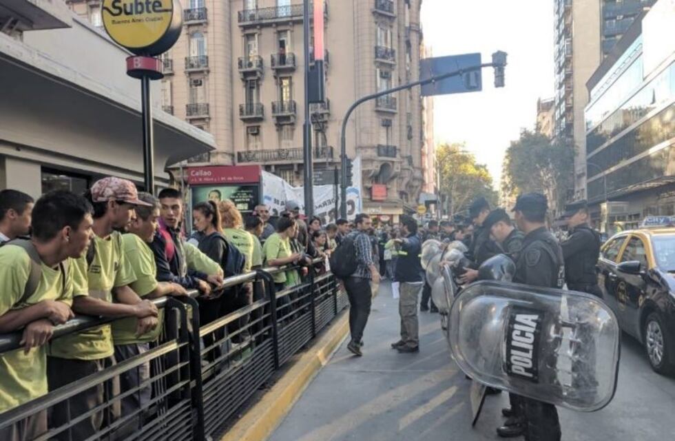 Cartoneros protestaron contra la instalación de contenedores inteligentes