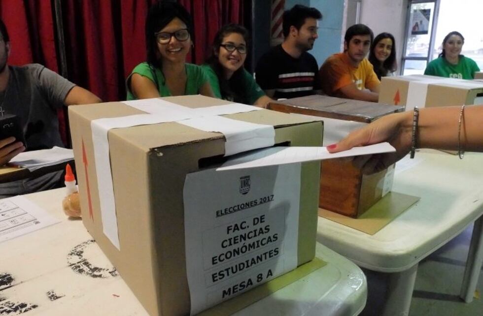 En segunda vuelta, Fabio Dandrea fue consagrado decano de Ciencias Humanas en la UNRC