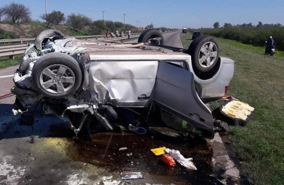 Un automovilista perdió la vida al chocar contra un camión en Circunvalación oeste