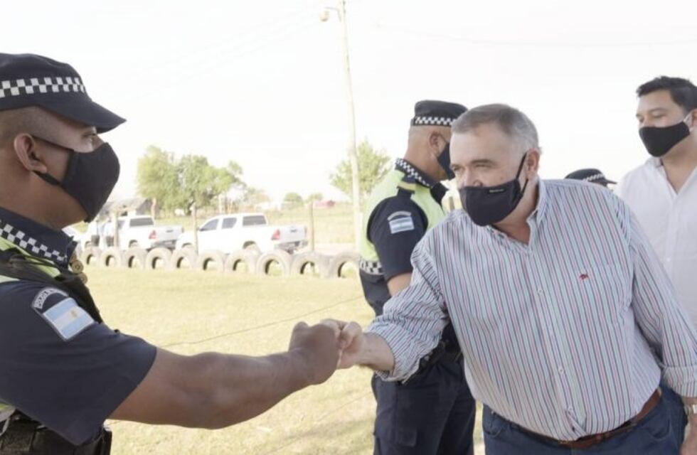 Jaldo inauguró las remodelaciones en la comisaría de Agua Dulce