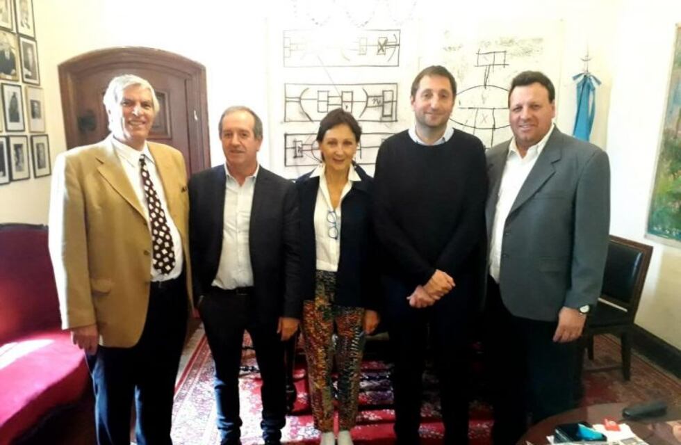 Fue presentado el llamado a licitación para restaurar la Casa sobre el Arroyo