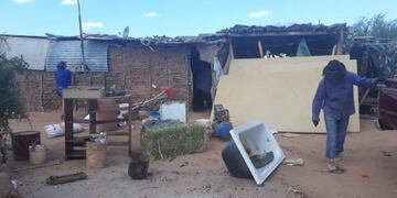 Familia desalojada en La Tranca