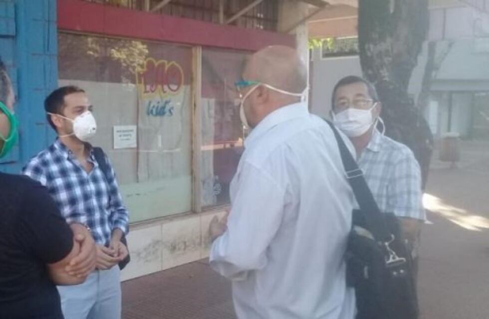 Comerciantes de Eldorado piden que los dejen volver a trabajar