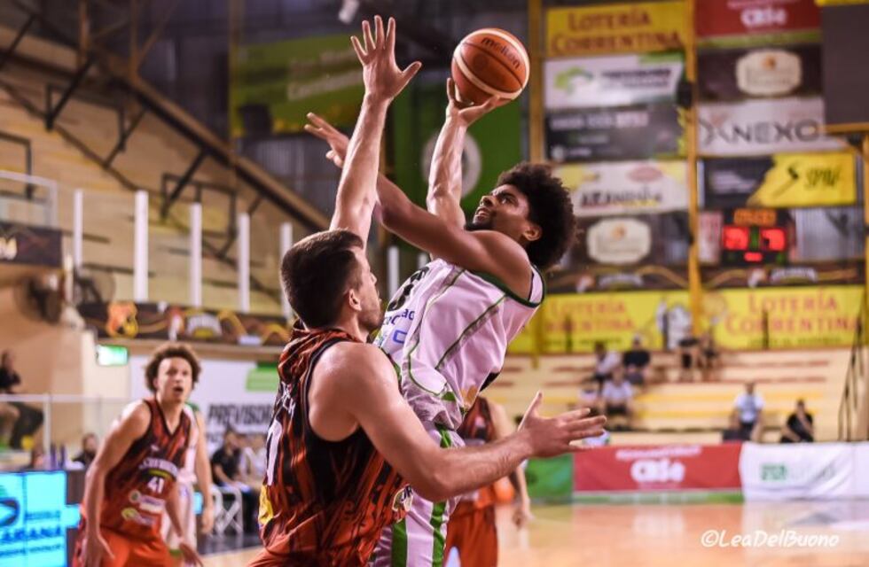 San Martín se perdió en sus dudas y cayó ante Atenas