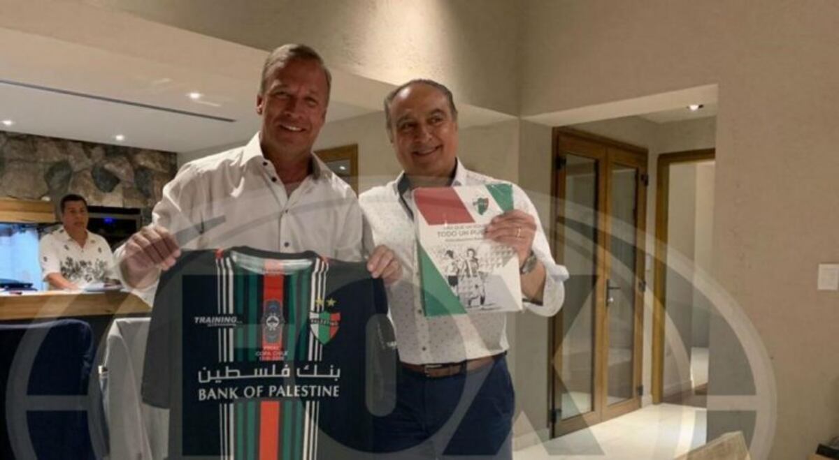 El presidente Albiazul con su par de Palestino: \
