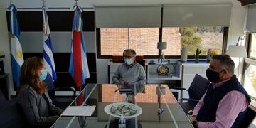 Reunión de Luis Benedetto con la Directora del Hospital Santa Rosa de Chajarí María Fernanda Lalosa\u002E