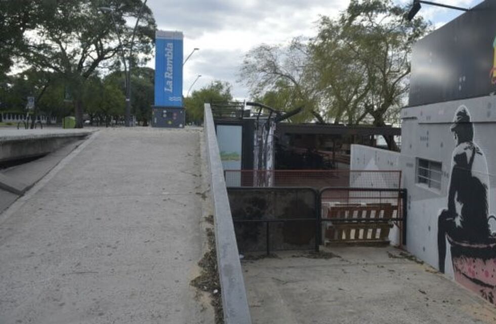 Recién en febrero estarían funcionando a pleno todos los bares de la Rambla Catalunya