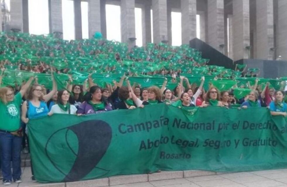El último pañuelazo a favor del aborto legal antes del debate en el Senado será el 4 de agosto