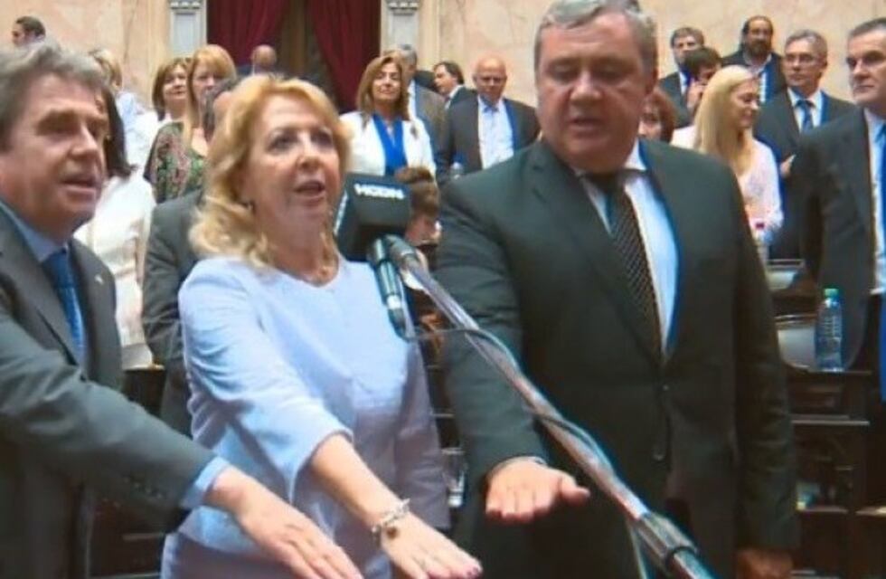 Polémica por los pasajes de los diputados mendocinos