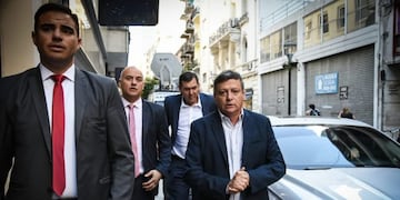 Domingo Peppo llegando a la reunión del PJ alternativo\u002E (Foto: @domingopeppo)