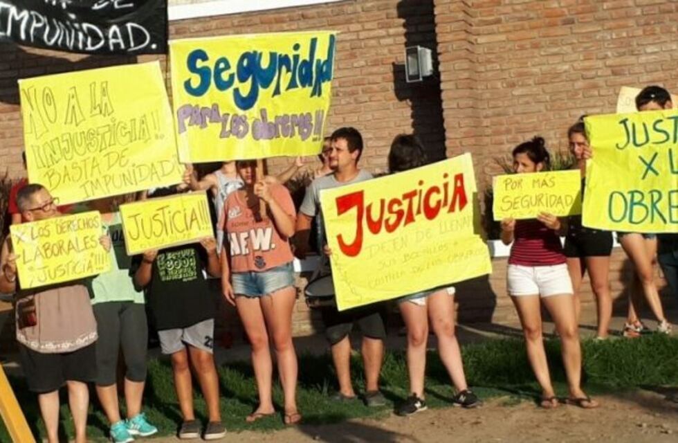 Familiares de los obreros heridos pidieron justicia frente a Cofco