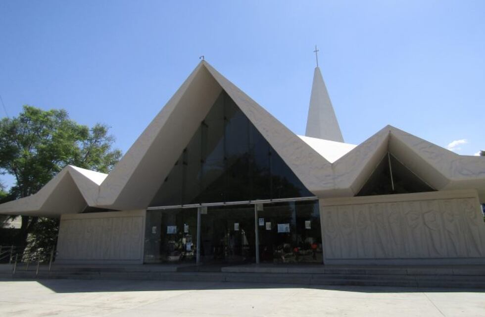 Arroyito: suspenden las misas desde el martes hasta el sábado