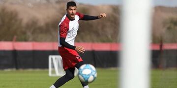 Rodrigo Salinas en conferencia como jugador de Newell's\u002E (Newells_info74)
