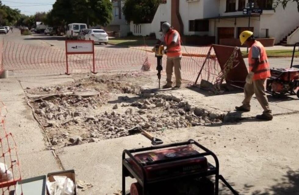 Comenzaron a remodelar la segunda etapa de bacheo en Viedma