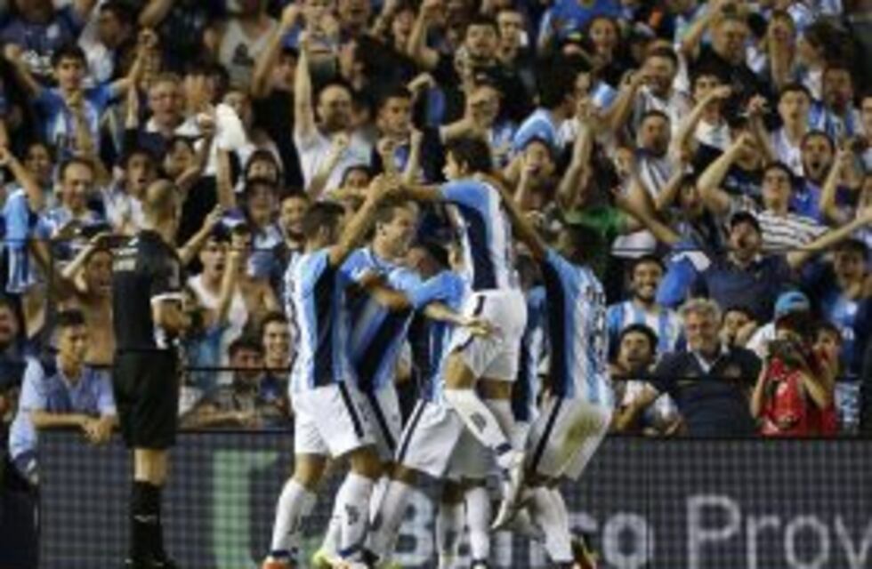 En los penales, Racing volvió a festejar ante Independiente y se quedó con la Copa