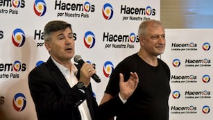 Elecciones 2023. Daniel Passerini y Héctor Pichi Campana en el búnker de Hacemos por Nuestro País.