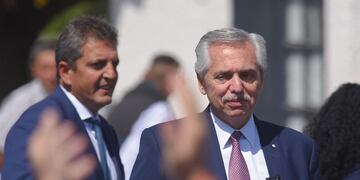 El presidente de la Nación, Alberto Fernández, junto al ministro de Economía, Sergio Massa. Foto: Claudio Gutiérrez / Los Andes.