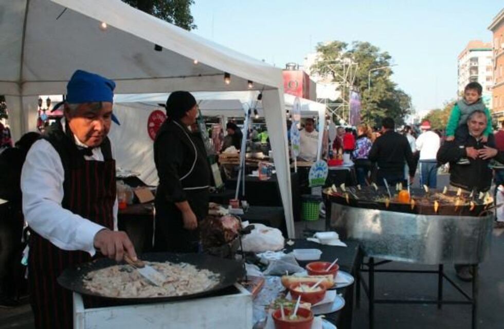 Ferias y gastronomía las propuestas para hoy