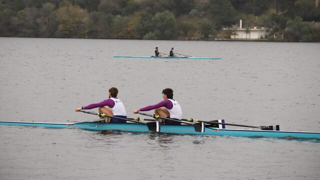 Regata de Remo en las aguas del San Roque