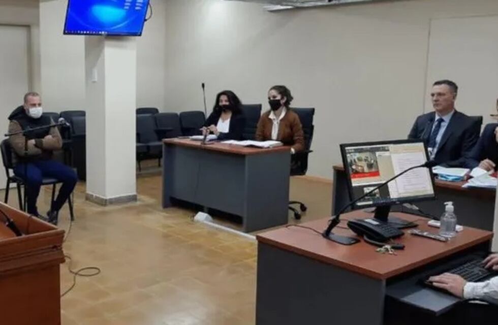 Tiene pulsera electrónica por violento y ahora cayó de nuevo por golpear a una abogada