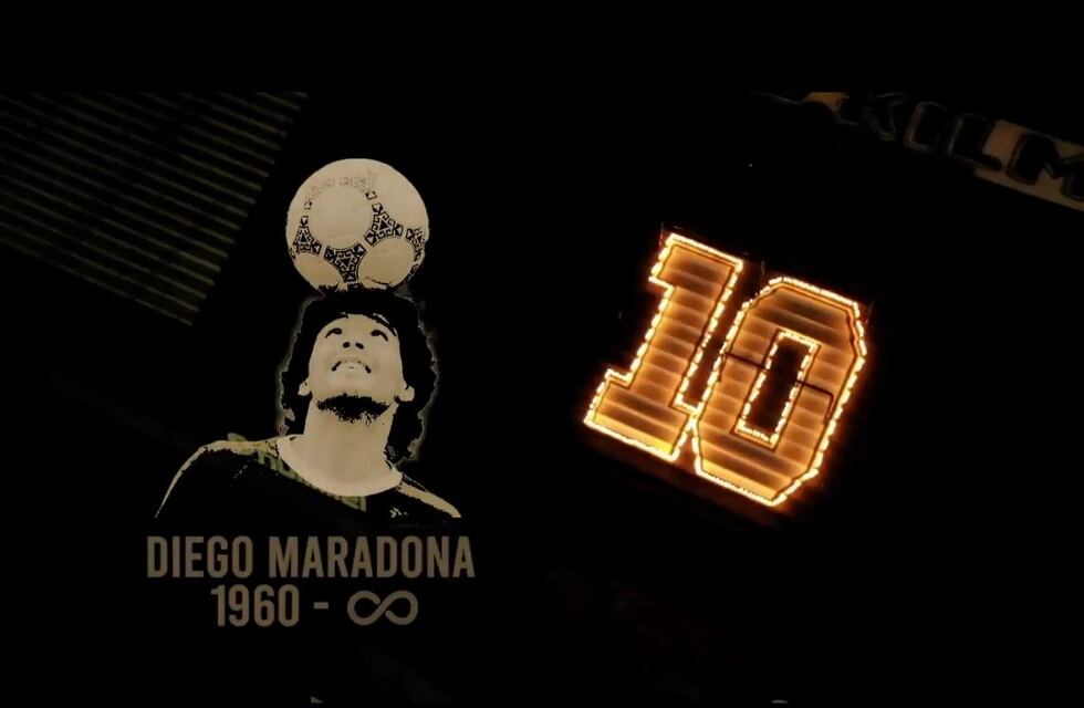 La emotiva despedida en la tribuna del estadio de Quilmes para Diego Maradona