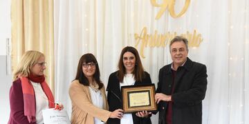 En la mañana de este viernes se llevó a cabo el acto por los 90 años de la escuela Villa Podio