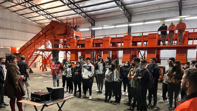 Centro Ambiental. Alumnos del Ipet de Altos del Valle