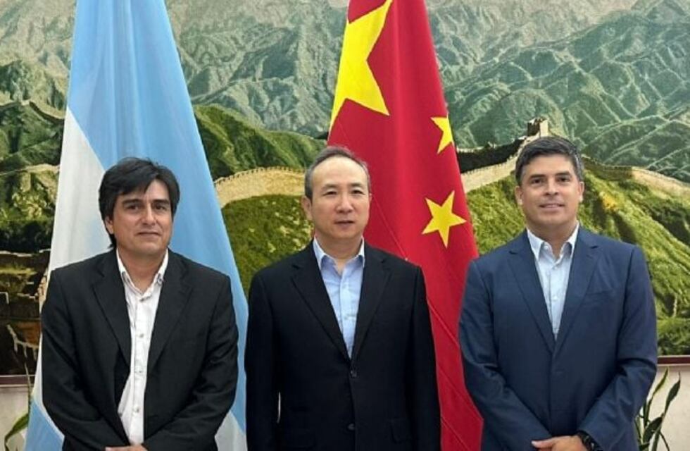 Reunión del ministro Murua con el embajador de China