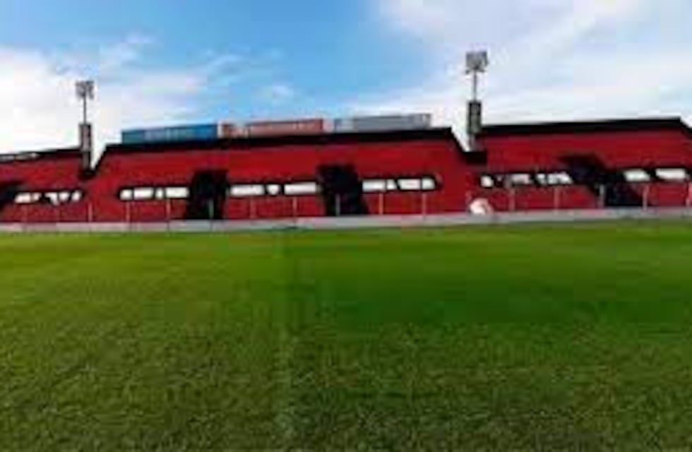 Patronato: La Conmebol le otorgó al club un plazo de diez días para dejar en condiciones la cancha