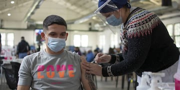 Santa Fe vacunará al 50% de la población con dosis contra el coronavirus esta semana