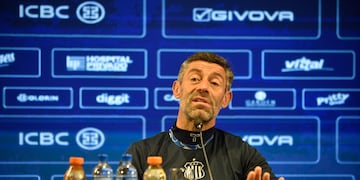 "El equipo tendrá que ser muy vivo", enfatizó Caixinha sobre la revancha de Talleres ante Vélez (Ramiro Pereyra / La Voz).
