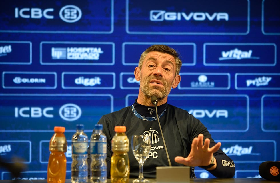 Pedro Caixinha y una “locura sana” para el Talleres-Vélez: ¿qué formación pondrá en cancha?