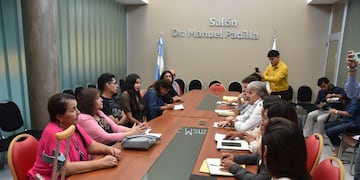 Una de las reuniones en las que se analizó aportes para la preservación del antiguo Comando Radioeléctrico, convertido en Sitio de la Memoria del Cabildo de Jujuy.