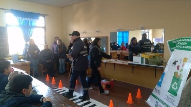 Puerto Iguazú: se llevó adelante una charla de educación vial y ambiental en la Escuela 746.