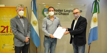 La Resolución expresa que este acontecimiento de tradición cultural, que se constituye en el máximo encuentro de las letras del nordeste.